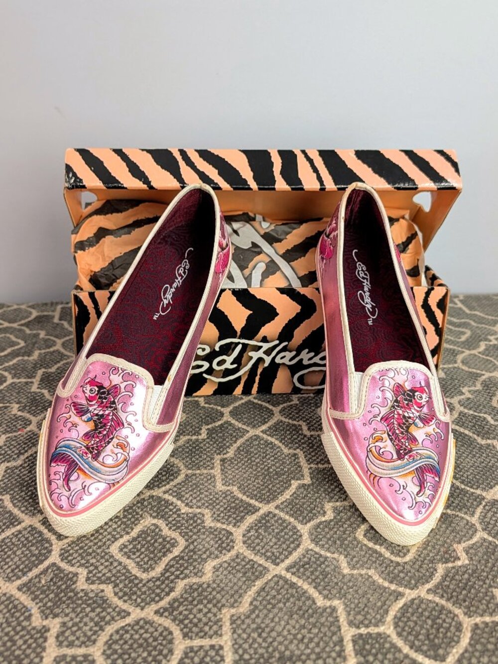 ED HARDY Pink Metallic Flat Shoes Sz 5
